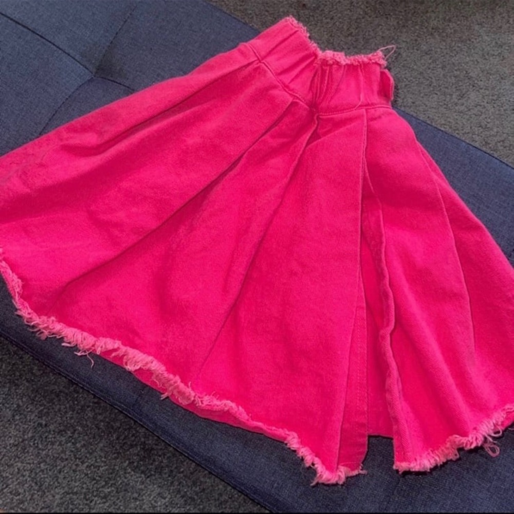 SHEIN | Hot Pink Tennis Skirt - Picture 2 of 2